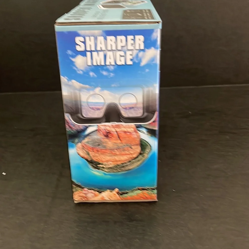 Sharper image virtual reality headset